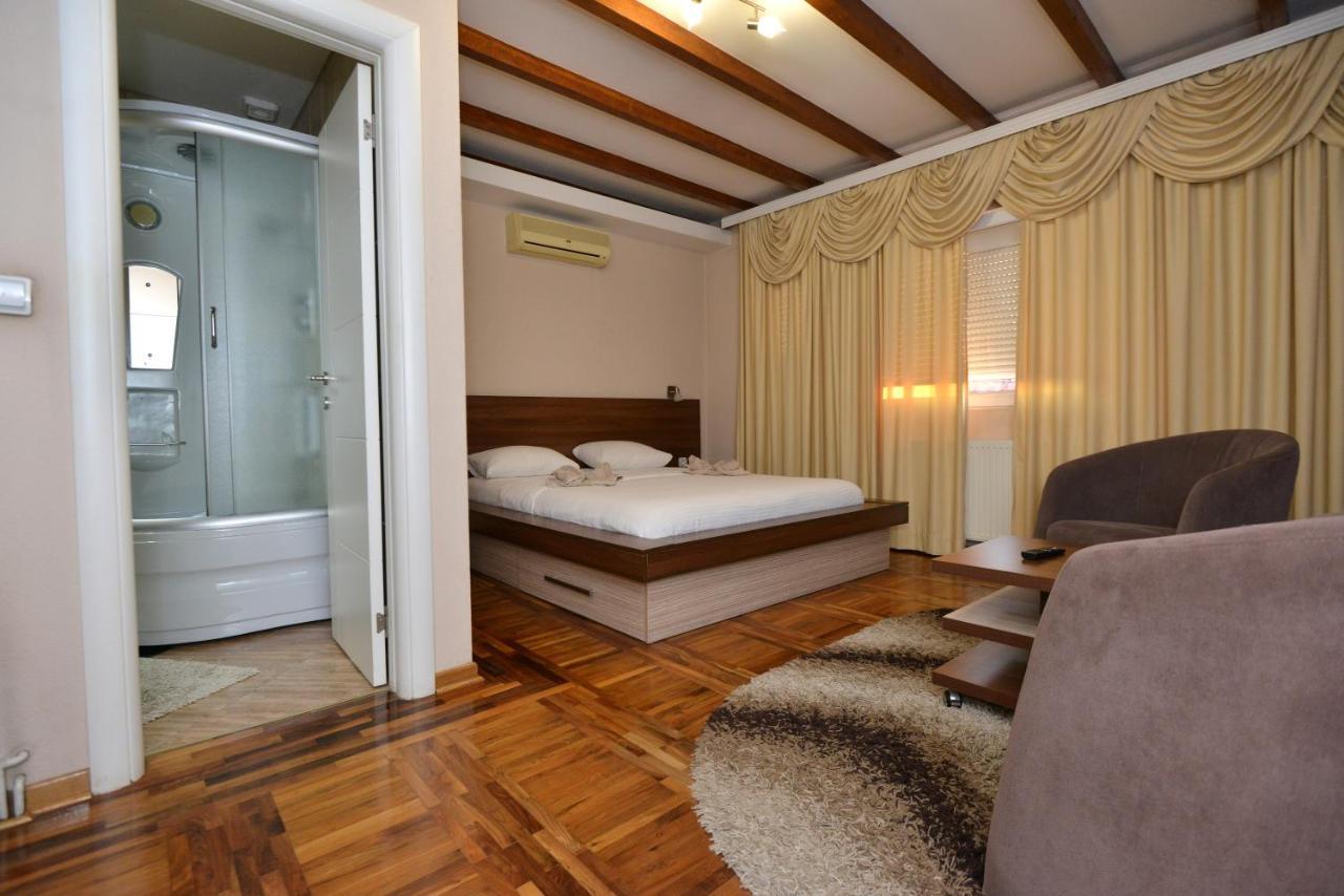 Garni Hotel Kaca 克拉古耶瓦茨 外观 照片